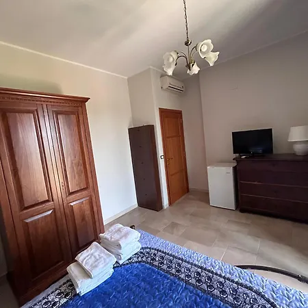 Bed & Breakfast Le Grotte Di Notar 3*